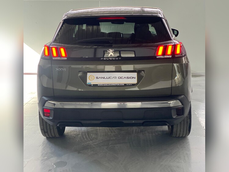 Peugeot 3008 1.2 S&S  Pure Tech Allure 130CV foto 5